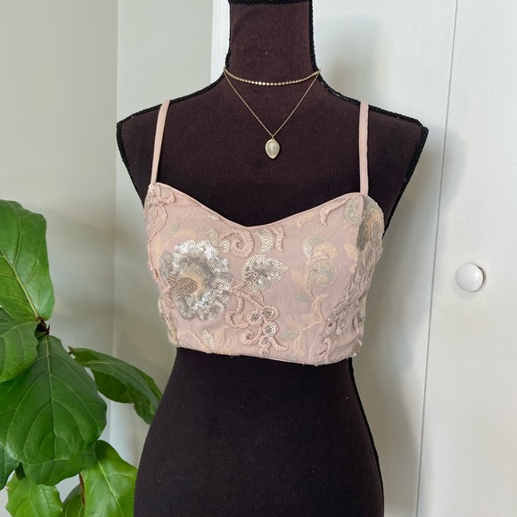 Forever 21 Tops - Cropped Spaghetti Strap Sequin Tank Top